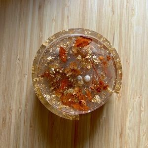 Handmade resin coaster set with pressed flower